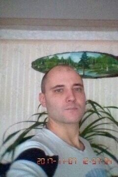  --,   Donald, 37 ,   ,   , c 
