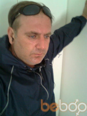 ,   Maki maki, 49 ,     , c 