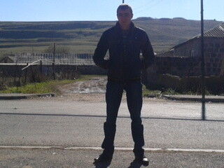  6889210  VARDAN, 33 ,    