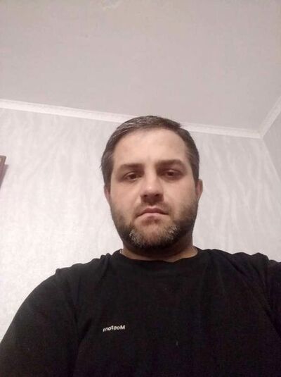  ,   Valentin, 41 ,   ,   , c 