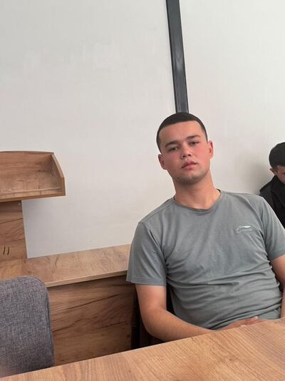  ,   Doniyor, 22 ,   ,   