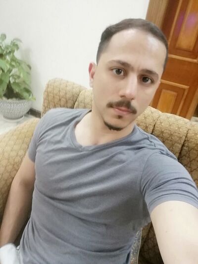  Esenyurt,   Mustafa, 38 ,   ,   , c 