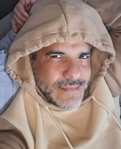  ,   Evary, 42 ,   ,   