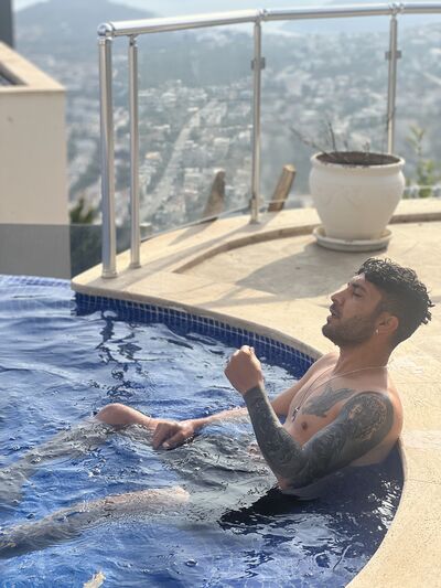  ,   Cihan, 29 ,   ,   
