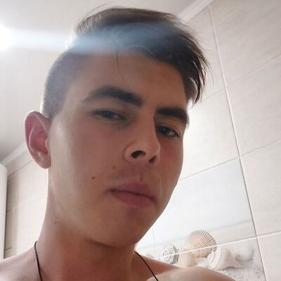  ,   Artem, 21 ,   ,   