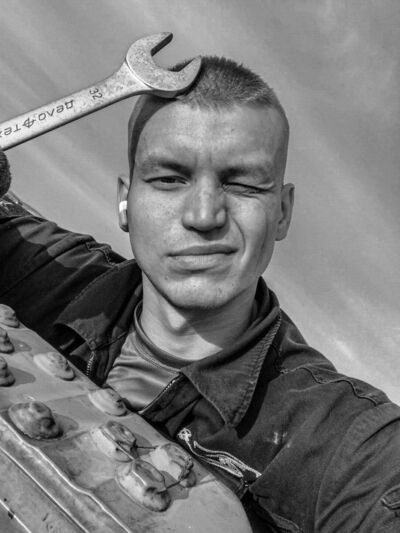  -,   Vlad, 30 ,   ,   