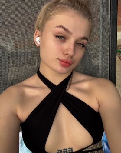  ,   Maria, 26 ,   ,   