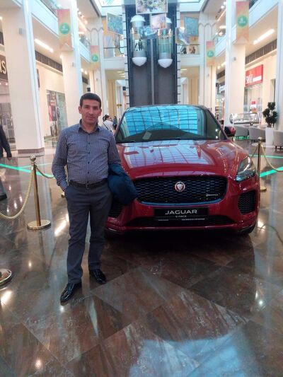  ,   Levon, 49 ,   ,   