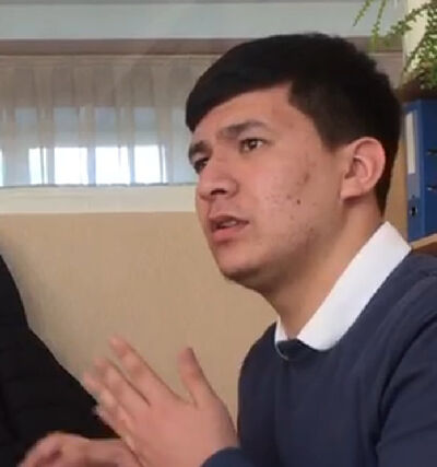  ,   Akmaloff, 28 ,   ,   , c 
