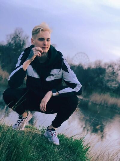  ,   , 24 ,   ,   