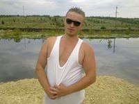  ,   Alex, 41 ,   