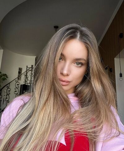  ,   Vika, 22 ,   ,   , c , 
