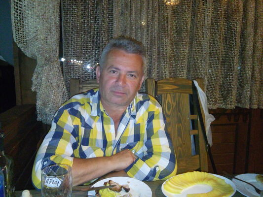  -,   Aleksandr, 61 ,   