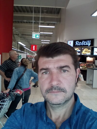  ,   Oleg, 52 ,   ,   , c , 