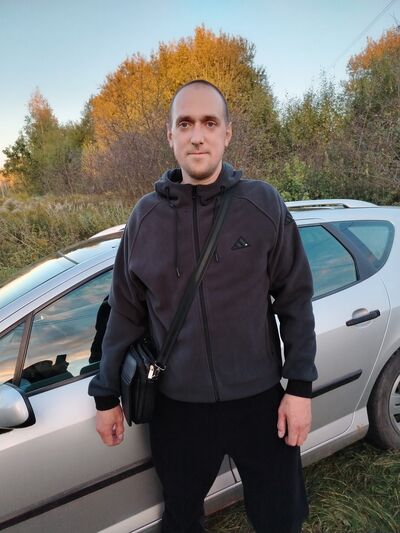  ,   Sergey, 38 ,   ,   