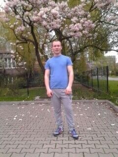  ,   Valentin, 32 ,  