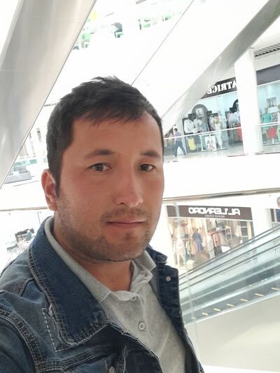  ,   Daston, 32 ,   ,   