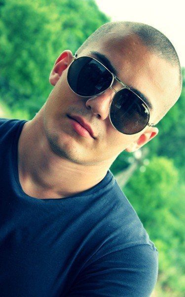  ,   BadPazific, 24 ,  