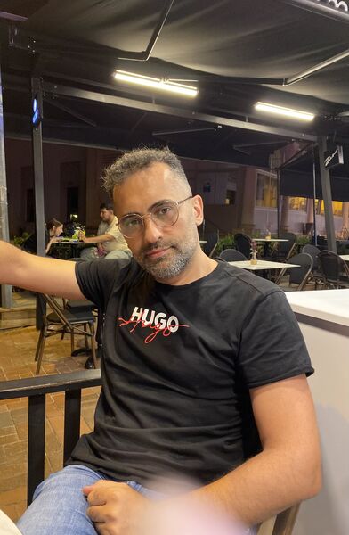  ,   Emir, 36 ,   ,   , c 