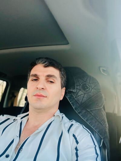  --,   Ali, 42 ,   ,   