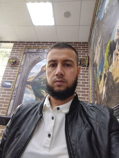  ,   Akram, 37 ,     , c 