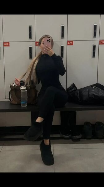 ,   Mila, 26 ,   c , 