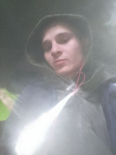  ,   Mark, 27 ,   c 