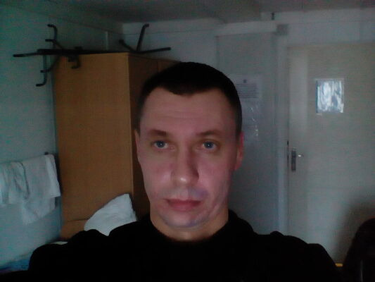  ,   Ewgenii, 46 ,   ,   , c 