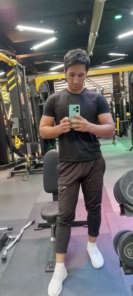  ,   Bexruz, 34 ,   ,   