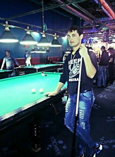  6149140  Artur, 35 ,    