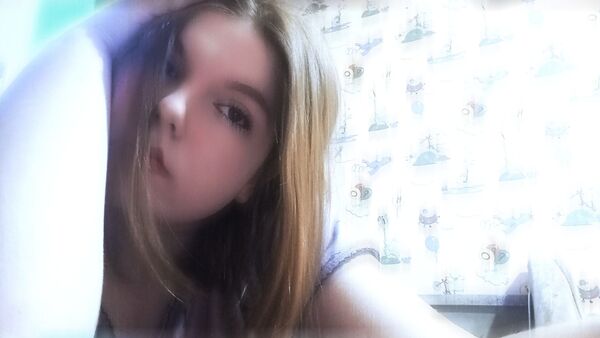  ,   Pop, 18 ,     , c 