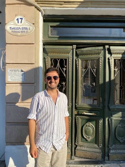  ,   Artyom, 28 ,   ,   