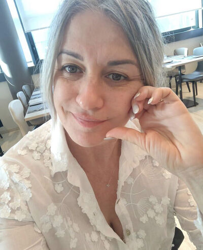  An Cabhan,   Fatima, 42 ,   c 