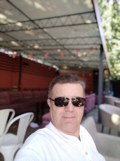  ,   Anton, 59 ,   ,   