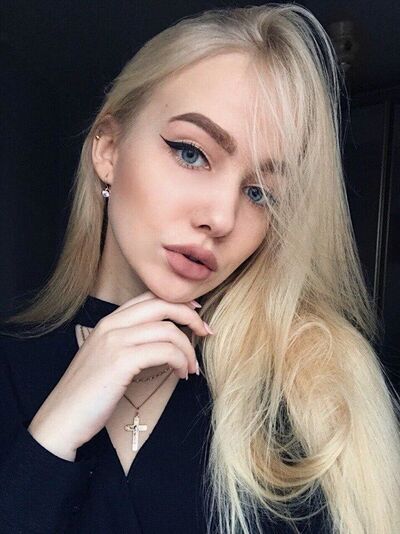 Знакомства Екатеринбург, фото девушки Анита, 22 года, познакомится для флирта, любви и романтики, cерьезных отношений