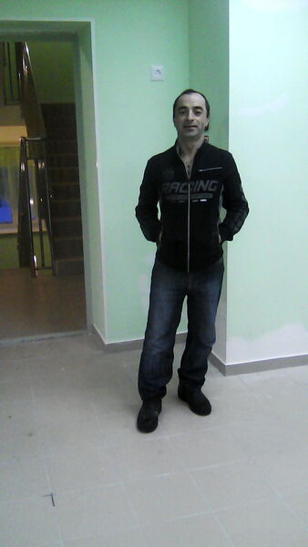  ,   Vahe, 48 ,  