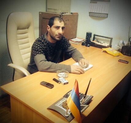  ,   Artur, 43 ,   ,   