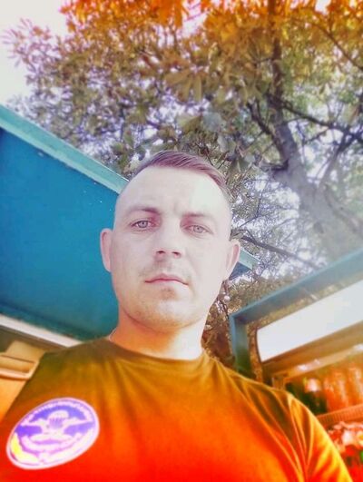  ,   Andrew, 37 ,   ,   , c , 