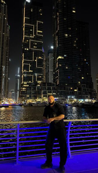  ,   Ruslan, 33 ,   ,   , c , 