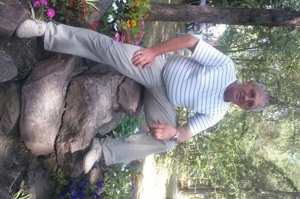  ,   Leon, 59 ,     , c 