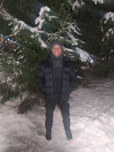  ,   Denis, 39 ,   ,   