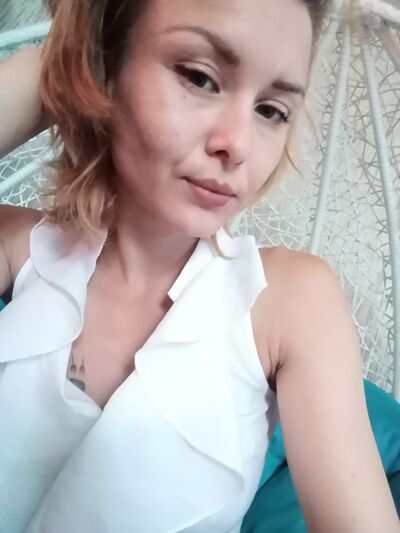  ,   Alexandra, 33 ,   ,   