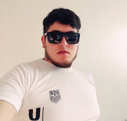  ,   Artur, 31 ,   ,   