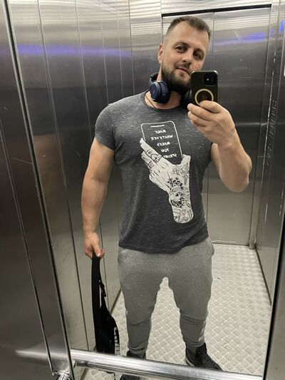  ,   Ruslan, 37 ,   ,   