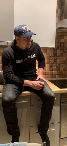  -,   , 21 ,   ,   