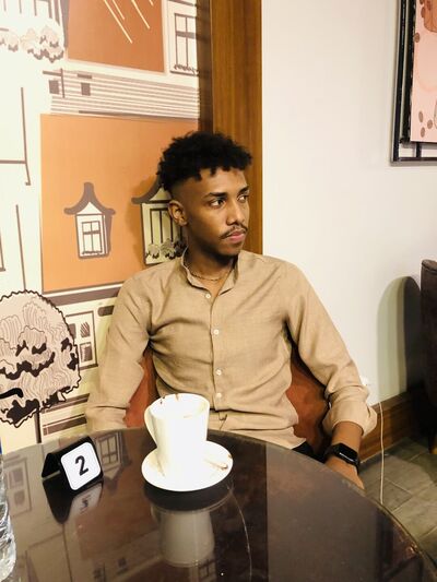 ,   Abdelkhalig, 21 ,   ,   , c , 