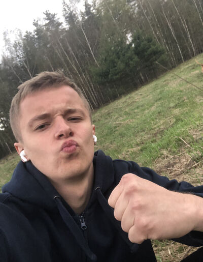  ,   Sergei, 20 ,  