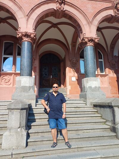  ,   Yri, 50 ,   ,   , c , 