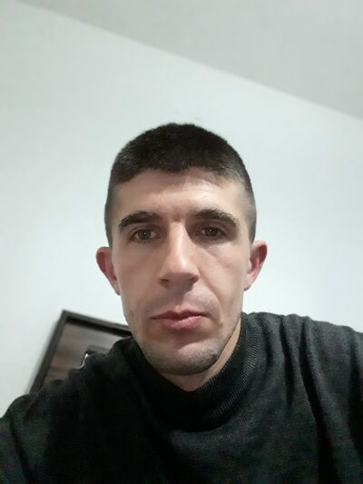  ,   Shefki, 37 ,  