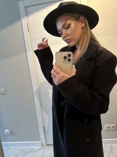  ,   Sasha, 31 ,  